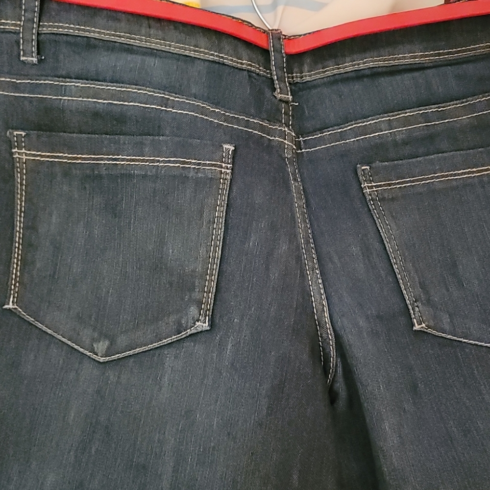 Capri Jeans - Picture 3 of 4